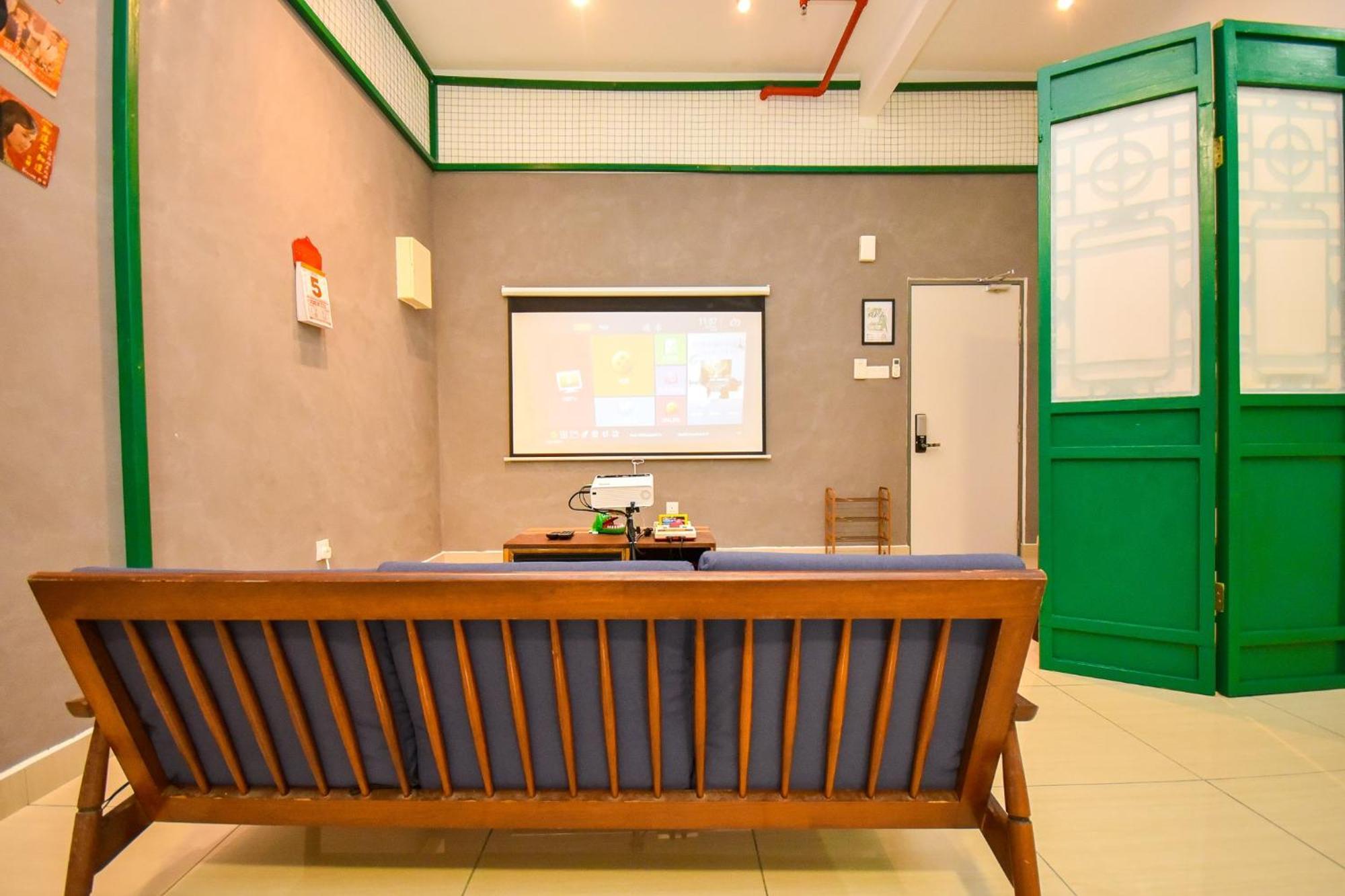 Apartemen Manhattan Theme By Nest At Austin Heights *