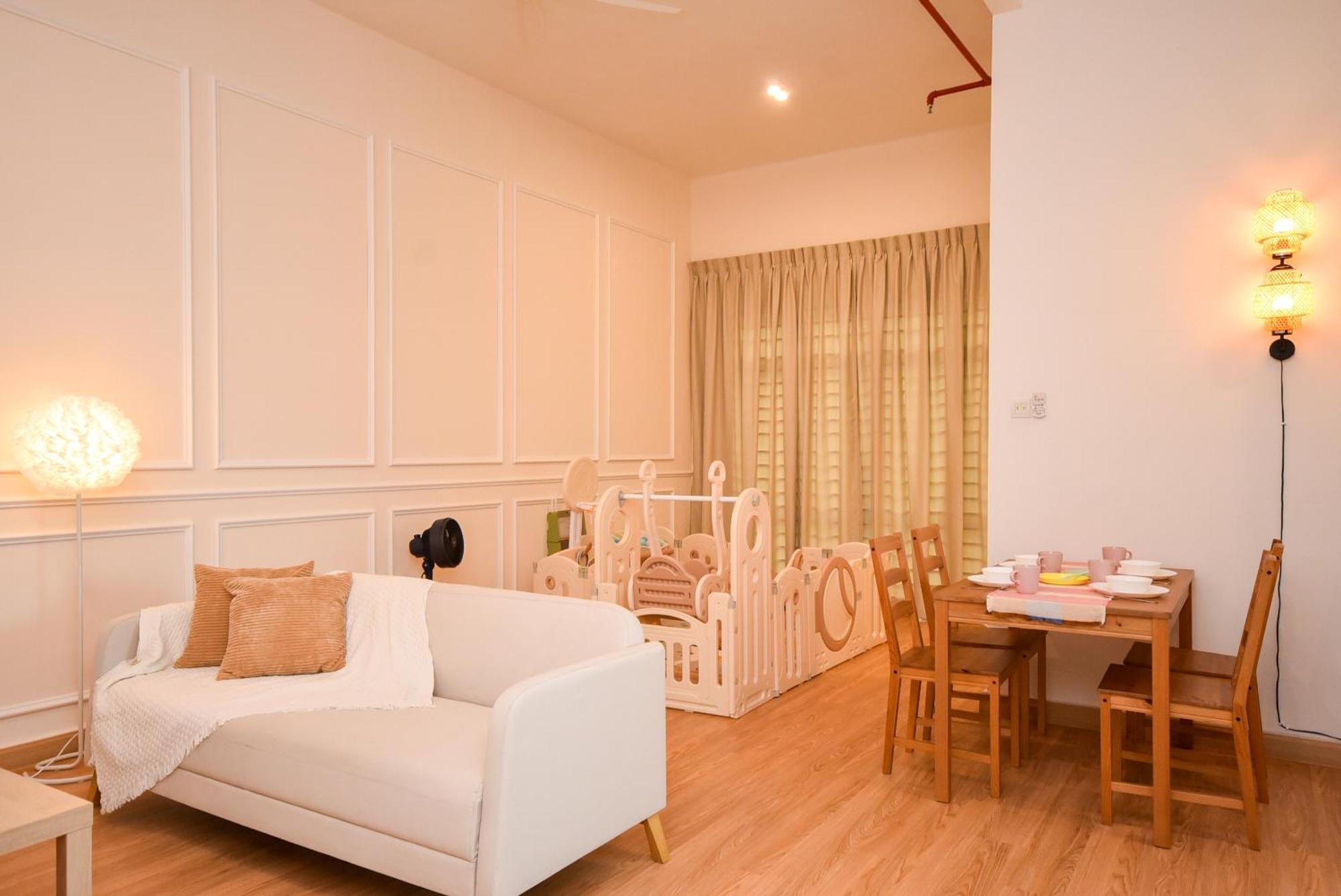 Manhattan Theme By Nest At Austin Heights Apartemen Johor Bahru